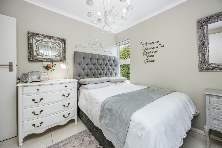 2 Bedroom Property for Sale in Vredekloof Western Cape
